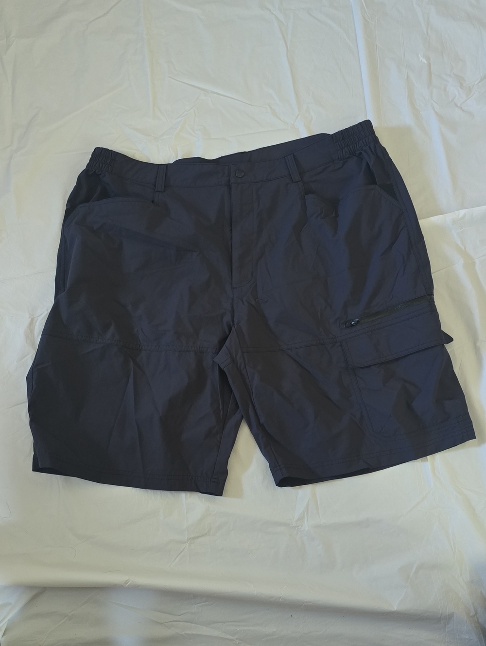 Wrangler Black Men's Cargo Shorts with Zip & Flap Pockets